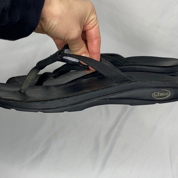 CHACO Flip Flop Sandals - Picture 5 of 8